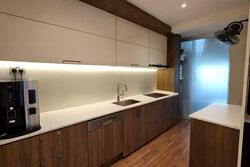 Holland Road (D10), Condominium #584372691